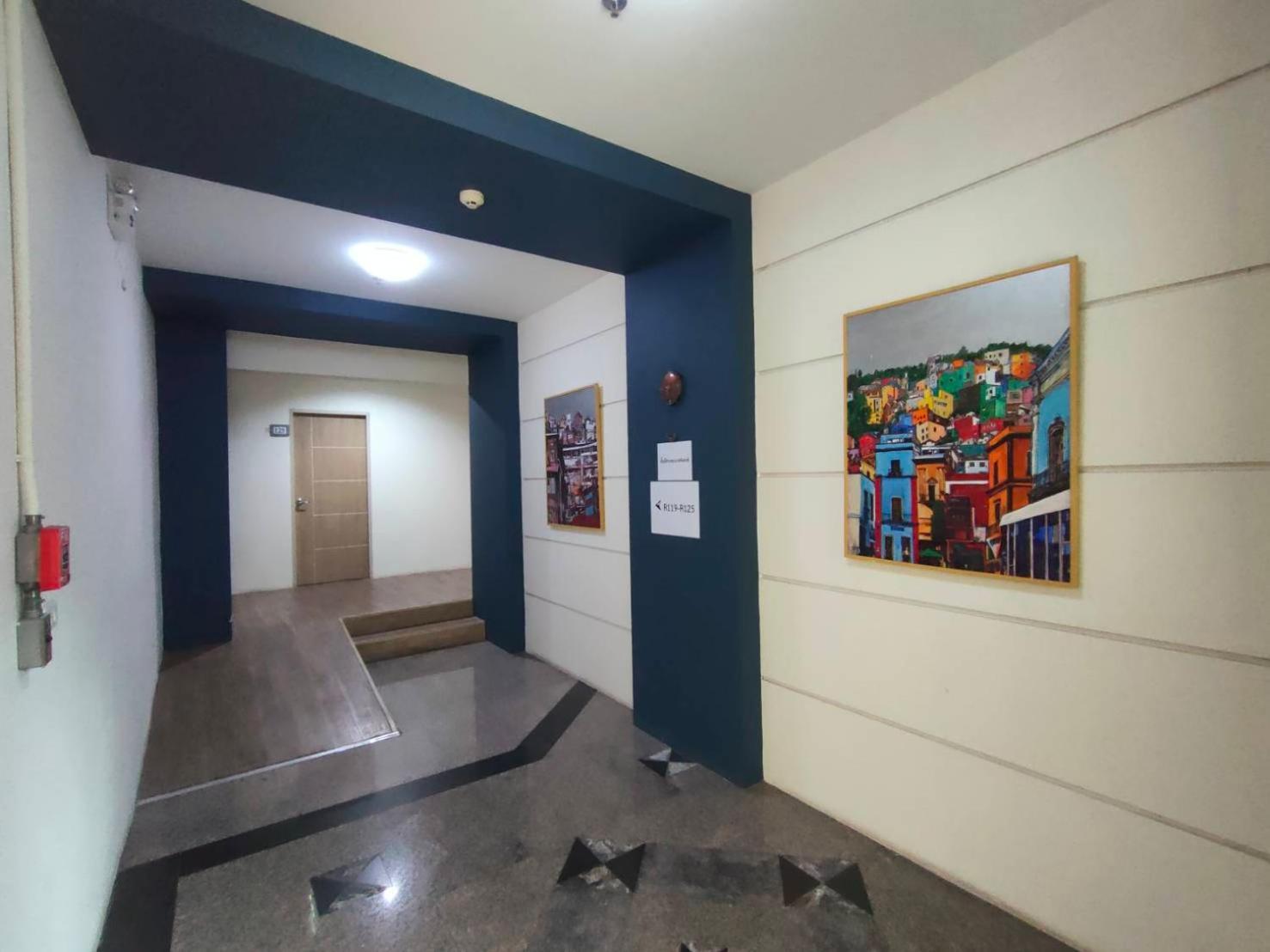 Komol Residence Банкок Екстериор снимка
